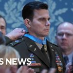 Trump presents pilot in Venezuela operation with Medal of