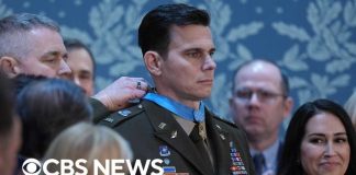 Trump presents pilot in Venezuela operation with Medal of