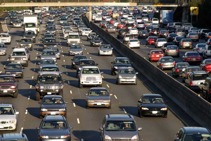 2916753 featured image Heavy traffic on a multi-lane highway